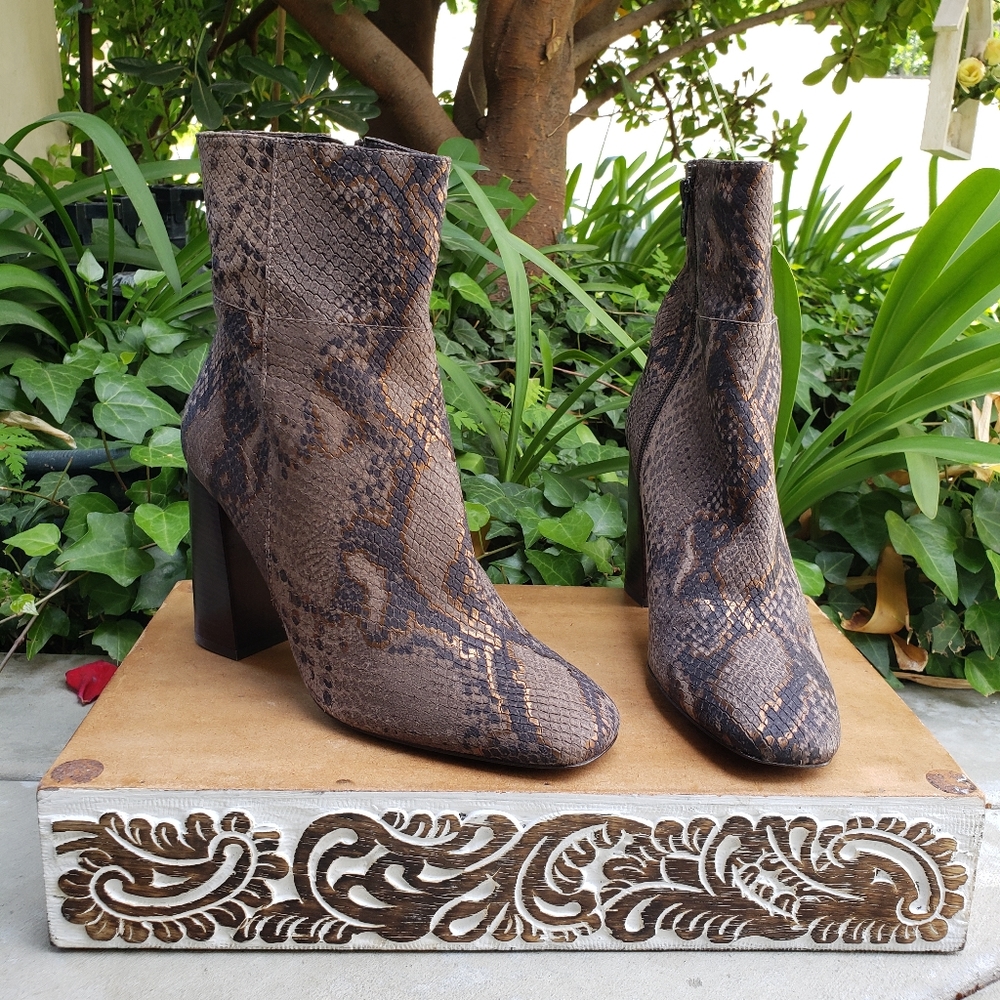 Chic Free People Booties - Picture 8 of 14